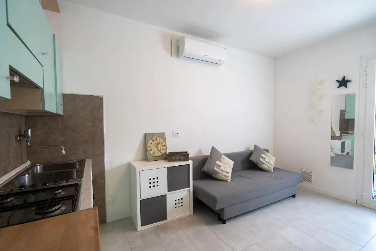 House With Pool And Parking 600M From The Sea 0*, Bibione Italy