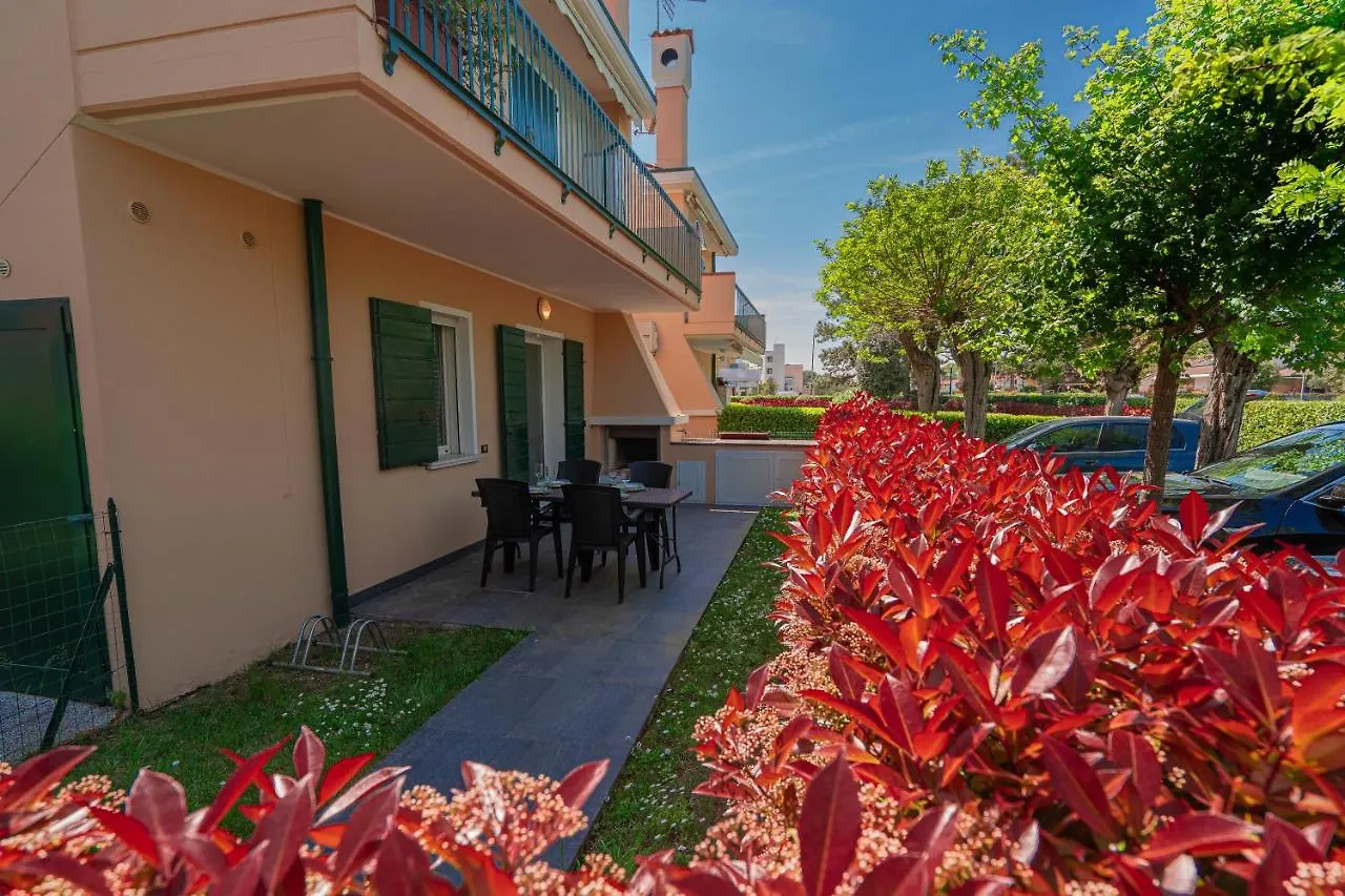 House With Pool And Parking 600M From The Sea Apartment Bibione